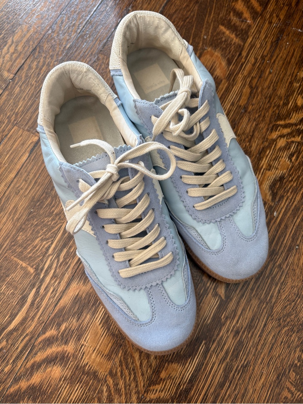 Dolce Vita Sneakers